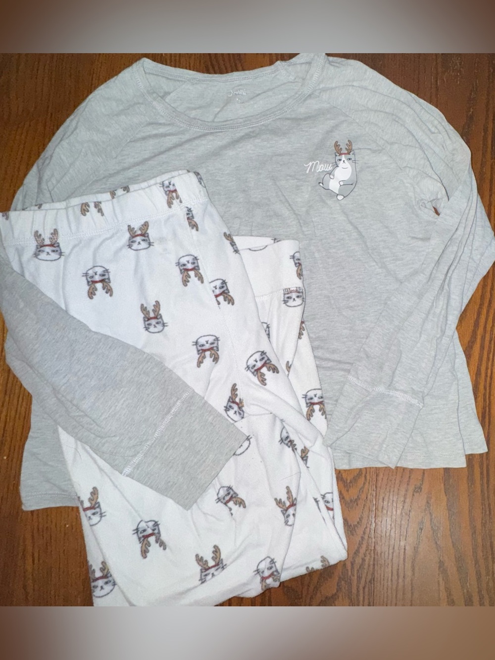 Jenni Intimates Women’s XL Holiday Cat Pajama Set Gray Top & Fleece Pants